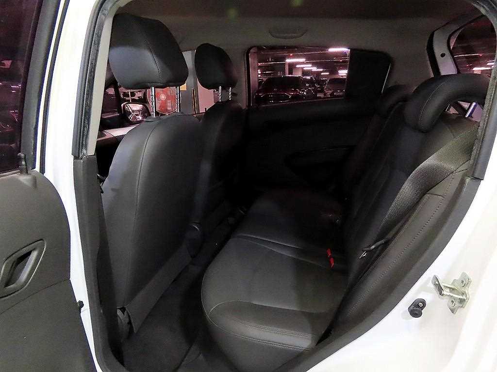 Chevrolet Spark - Vista 7