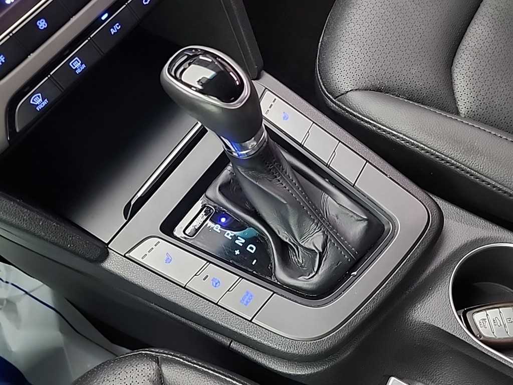HYUNDAI Avante - Vista 8