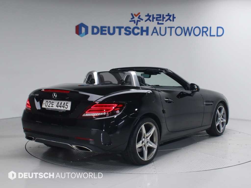 Mercedes Benz SLC Class - Vista 2