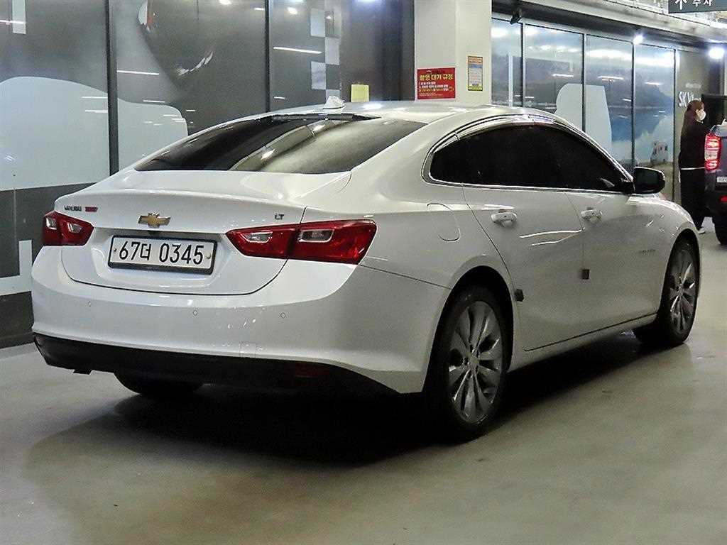 Chevrolet Malibu - Vista 4