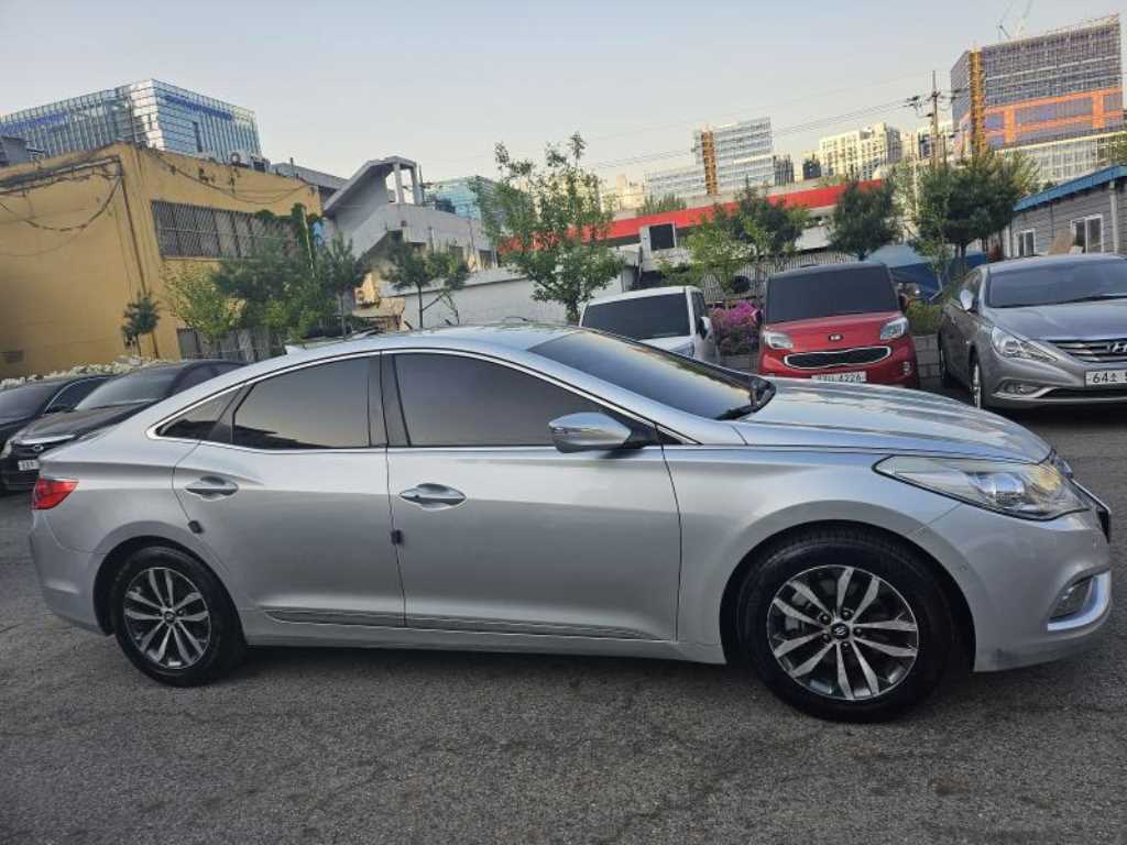 HYUNDAI Grandeur 2011 - Importación desde Corea - HF Imports Iquique - Foto 13