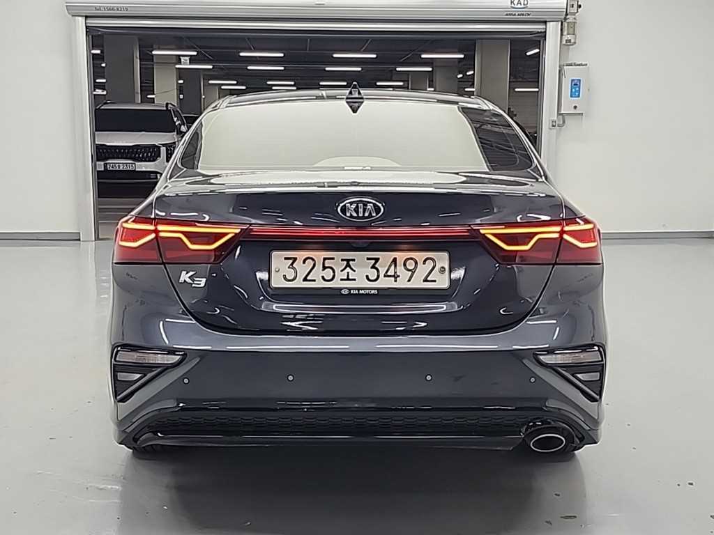 KIA K3 - Vista 3