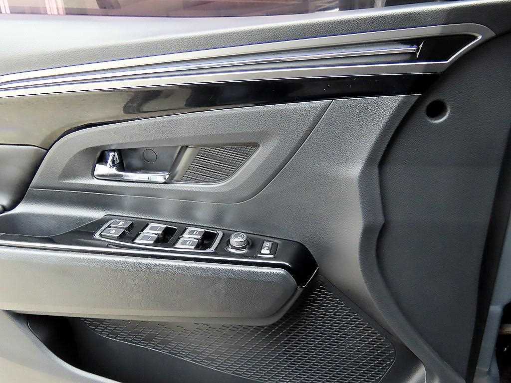 Ssangyong Korando - Vista 11