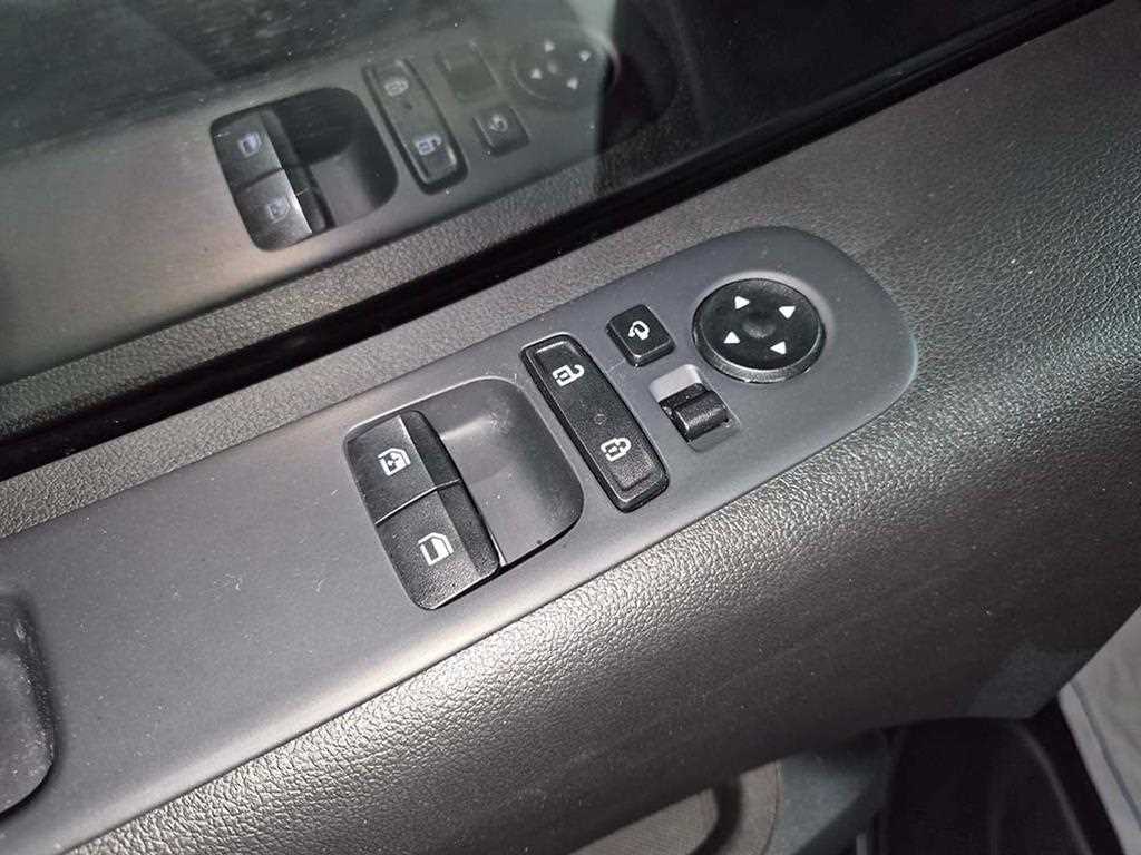 HYUNDAI Staria - Vista 12