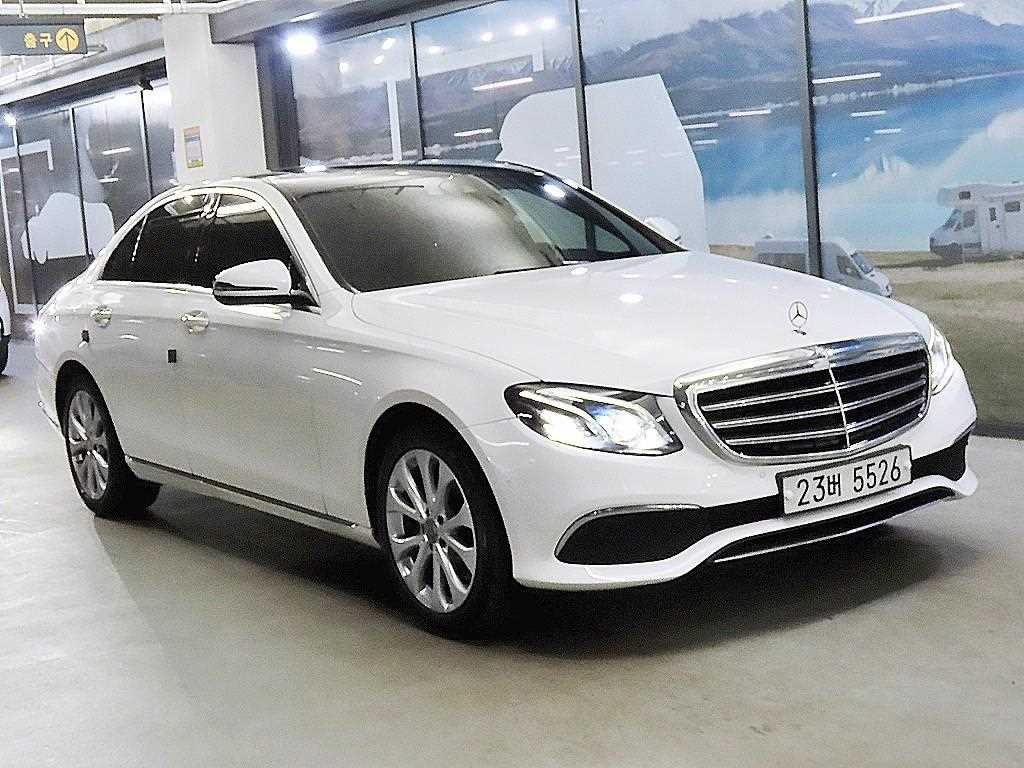 Mercedes Benz E class 2017 Blanco - Importación desde Corea - HF Imports Iquique - Foto 1