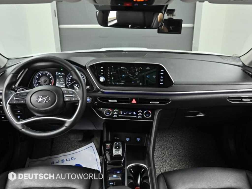 HYUNDAI Sonata - Vista 7