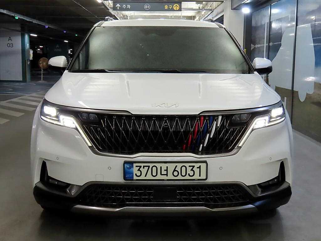 KIA Carnival - Vista 2