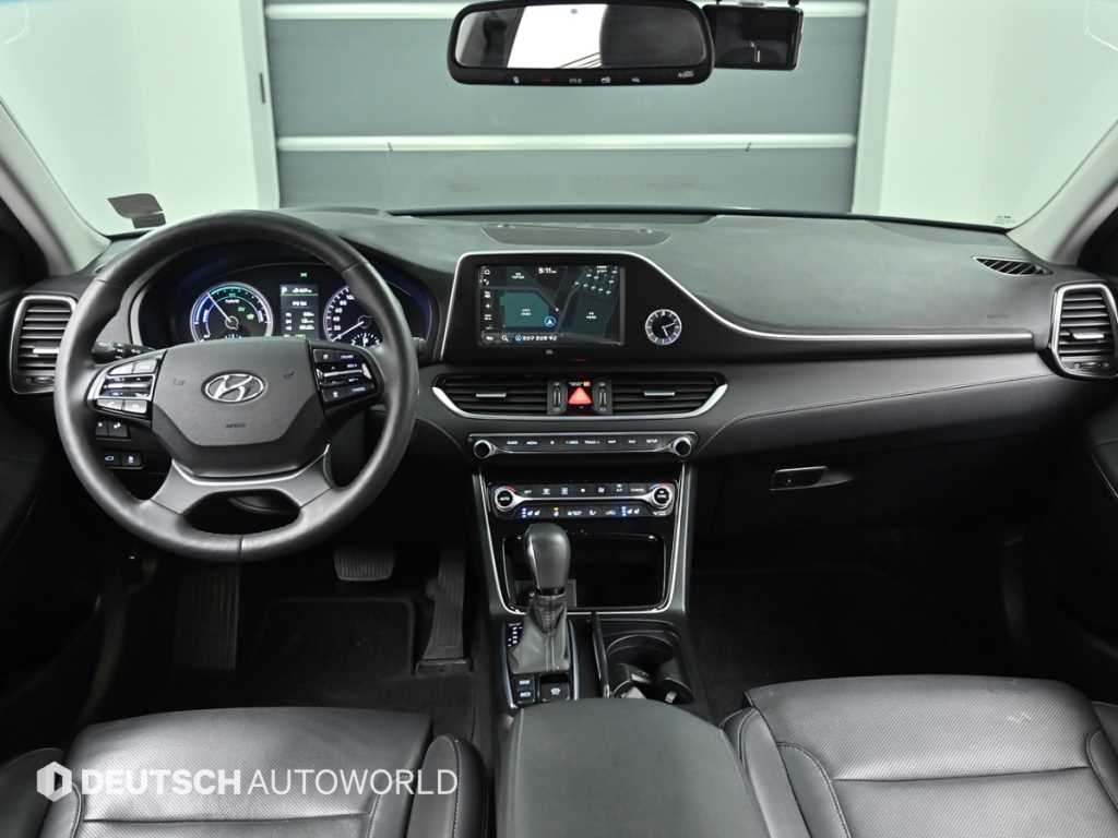HYUNDAI Grandeur - Vista 7