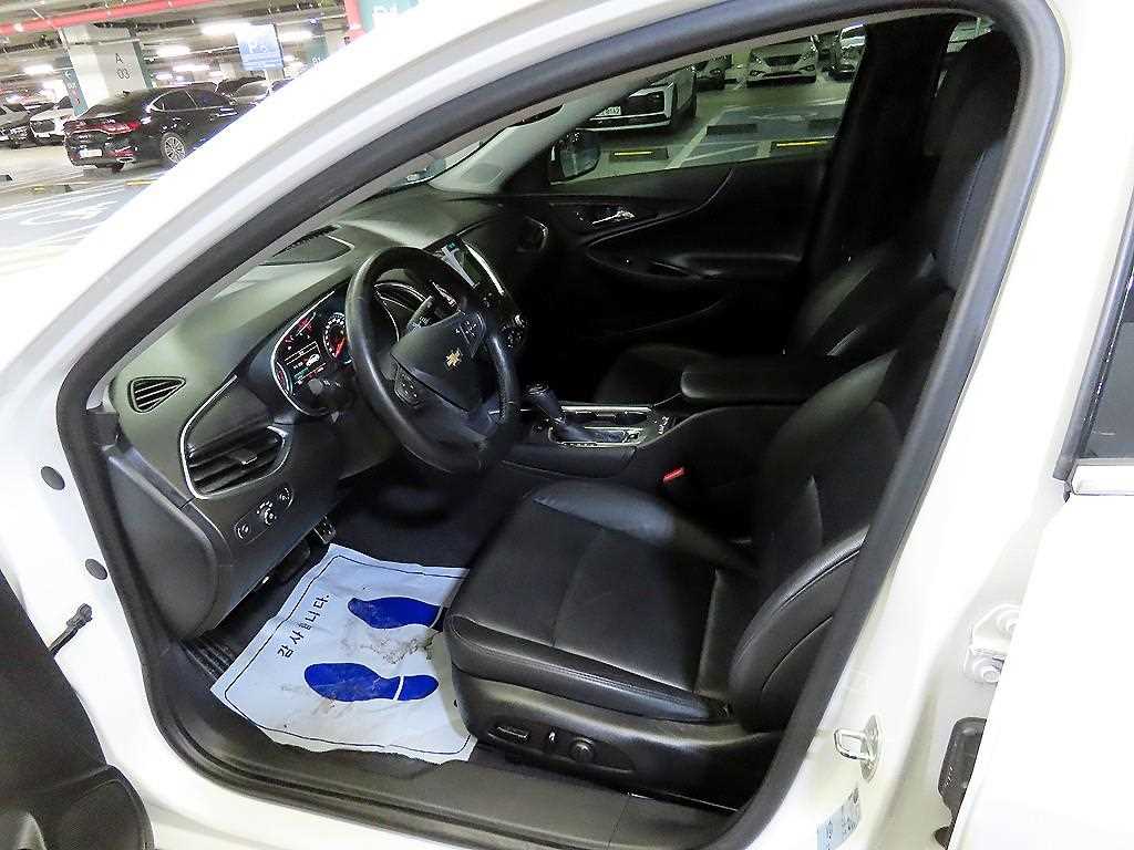 Chevrolet Malibu - Vista 6