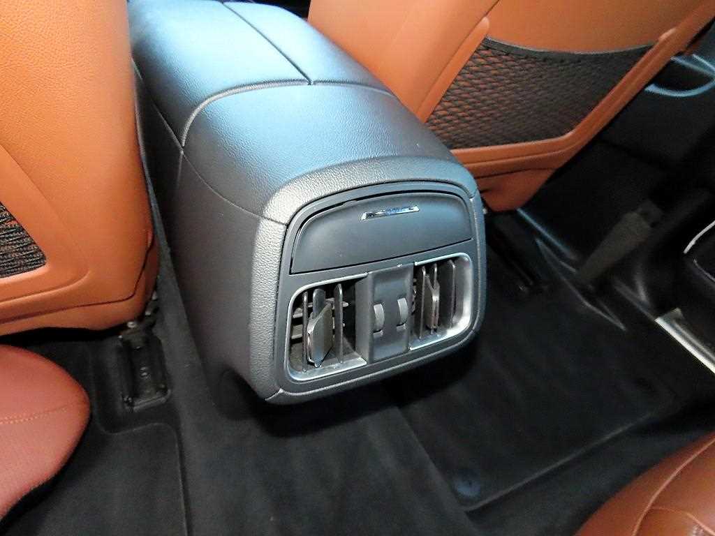 Maserati Levante 2017 Blanco - Importación desde Corea - HF Imports Iquique - Foto 15