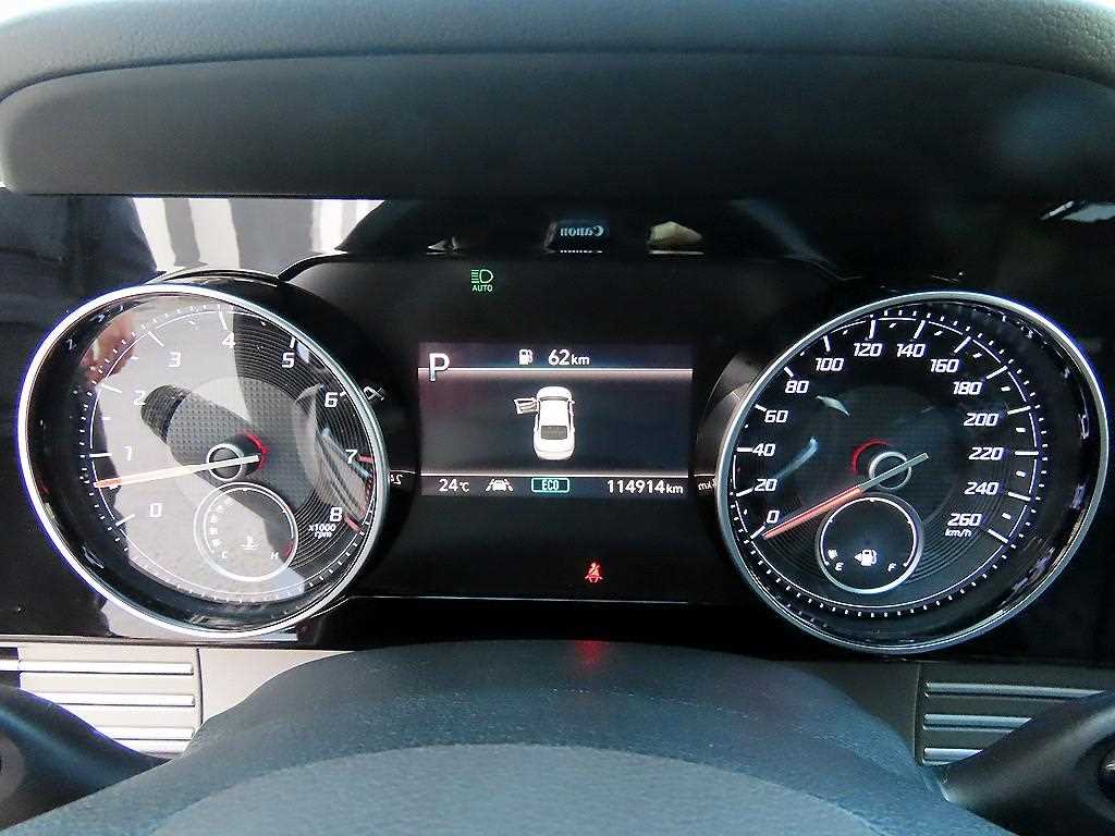 HYUNDAI Grandeur - Vista 9