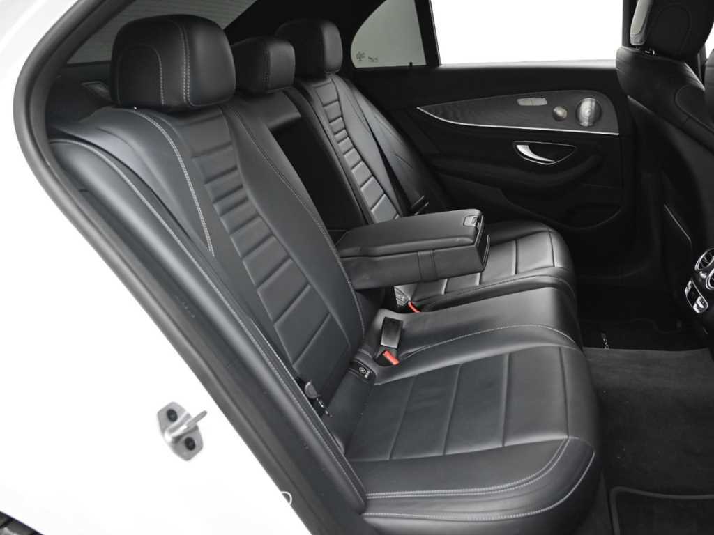 Mercedes Benz E class - Vista 12