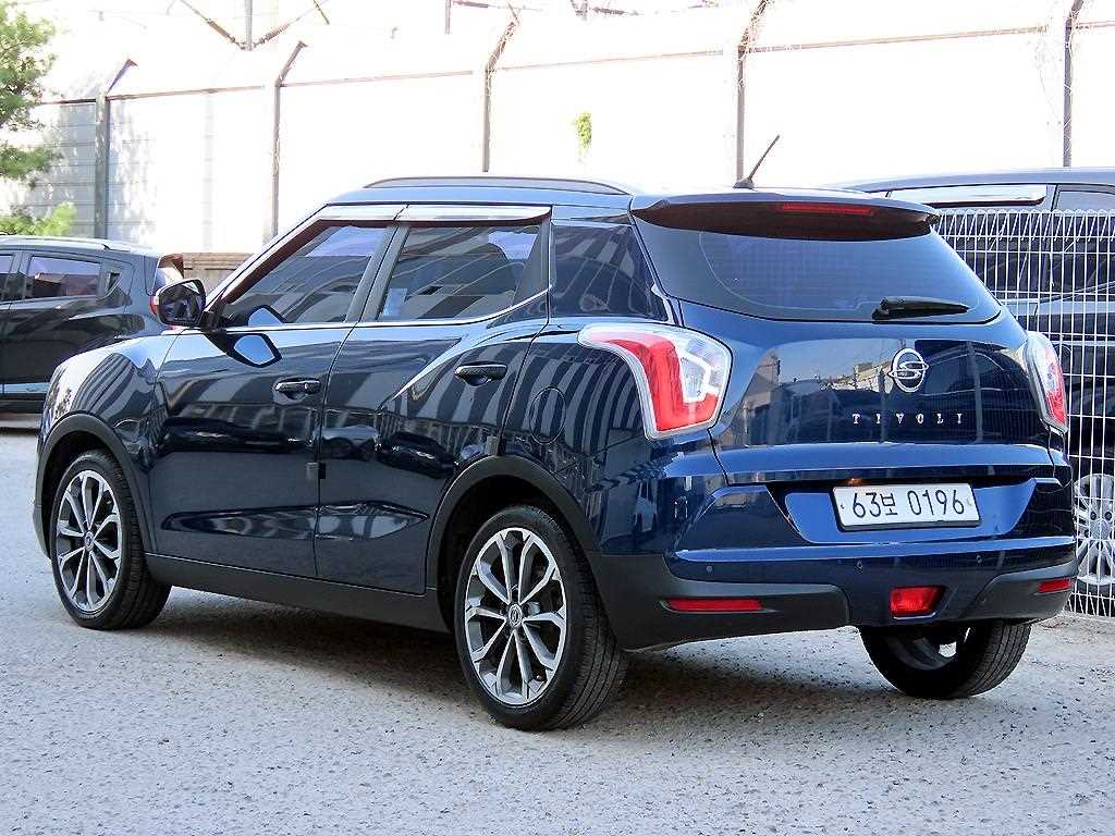Ssangyong Tivoli - Vista 3