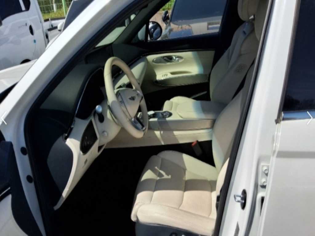 Genesis GV70 2024 Blanco - Importación desde Corea - HF Imports Iquique - Foto 1