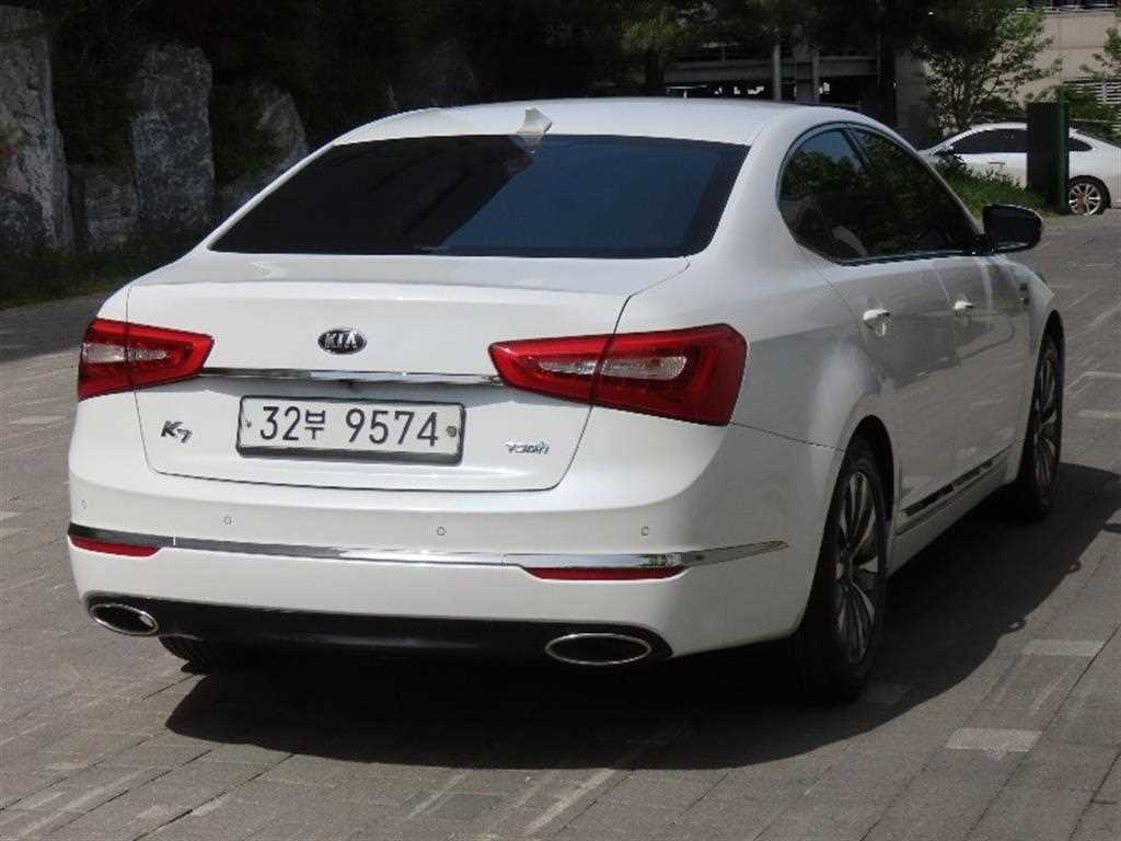 KIA K7 - Vista 3