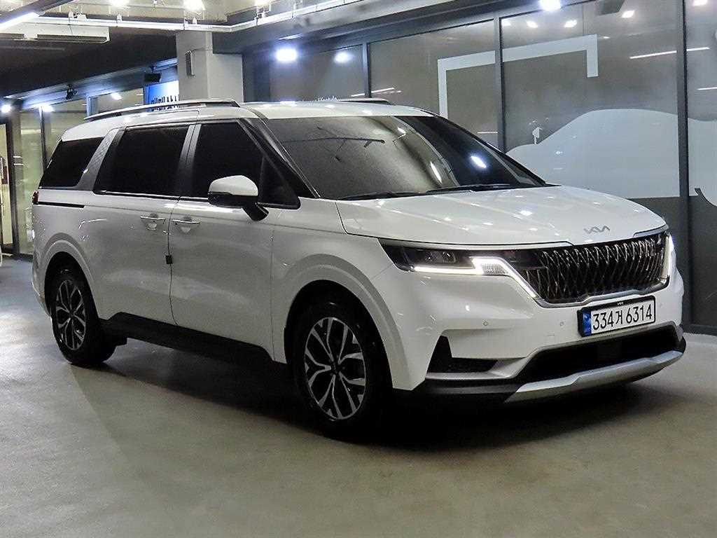 KIA Carnival 2023 Blanco - Importación desde Corea - HF Imports Iquique - Foto 1