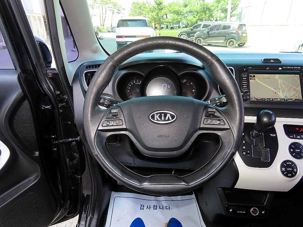 KIA Ray - Vista 8