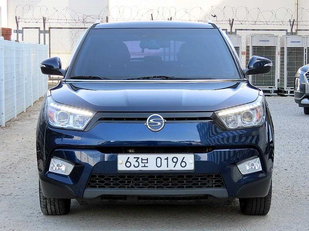 Ssangyong Tivoli - Vista 2