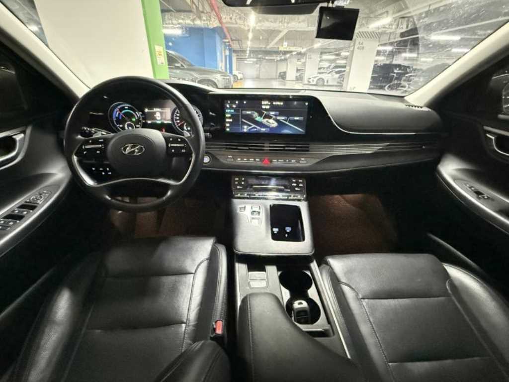 HYUNDAI Grandeur - Vista 6
