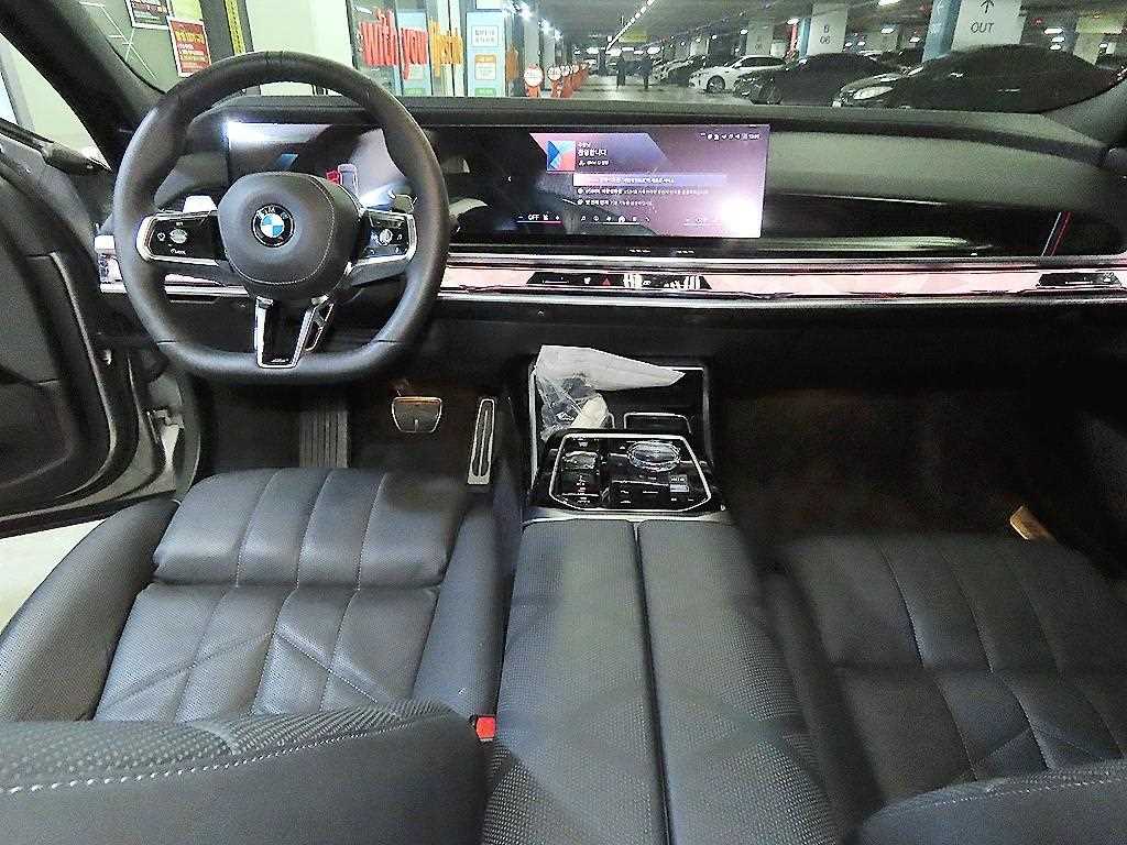BMW 7 Series - Vista 10