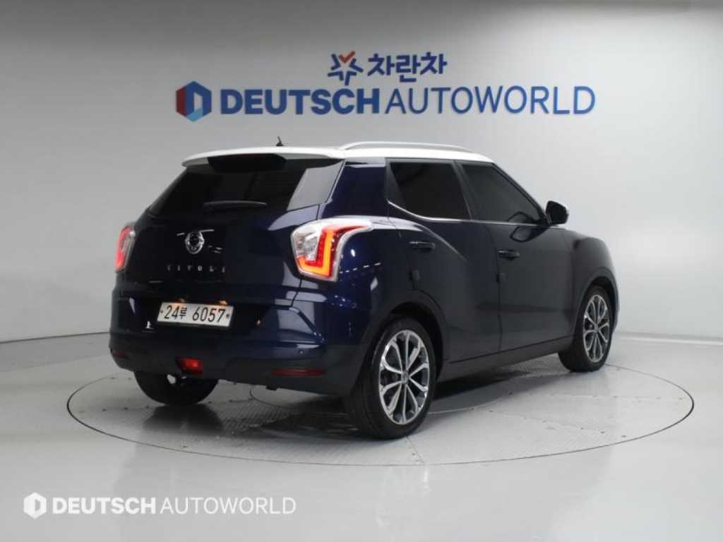 Ssangyong Tivoli - Vista 2