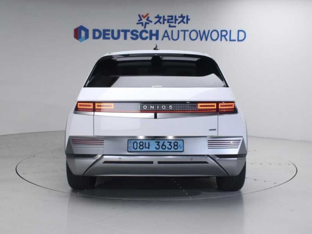 HYUNDAI Ioniq 5 - Vista 4