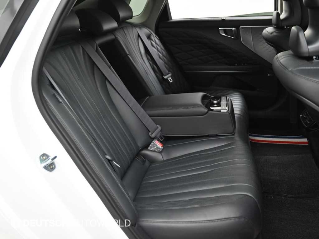 KIA K8 - Vista 12