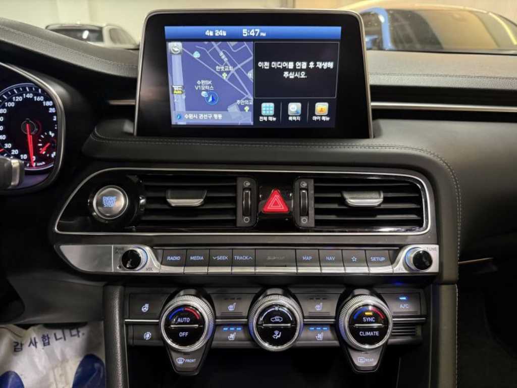 Genesis G70 - Vista 11