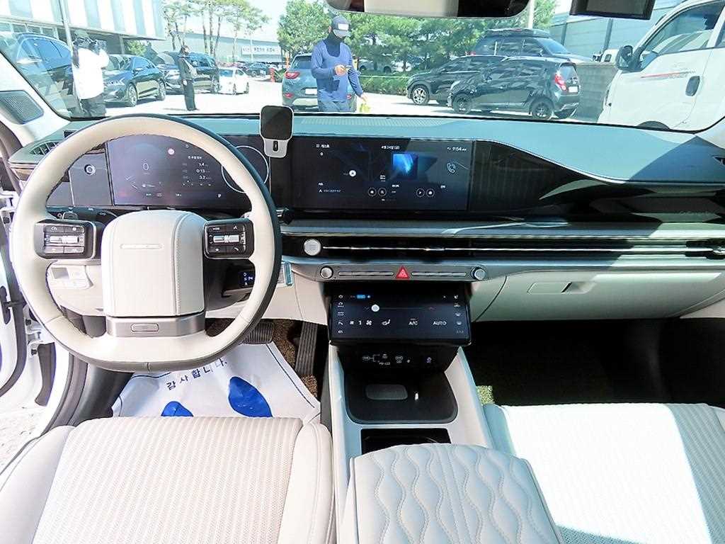HYUNDAI Grandeur - Vista 7