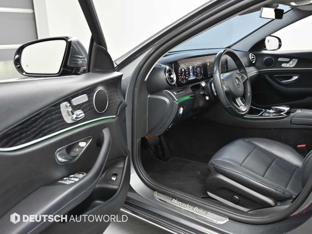 Mercedes Benz E class - Vista 11