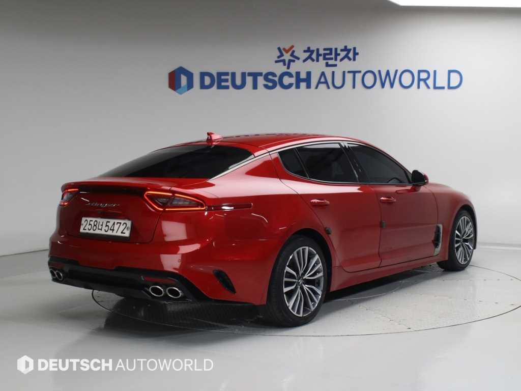 KIA Stinger - Vista 2