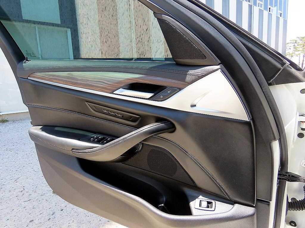 BMW 5 Series - Vista 12