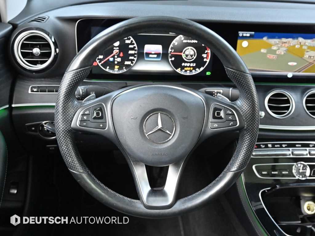 Mercedes Benz E class 2017 Gris - Importación desde Corea - HF Imports Iquique - Foto 13