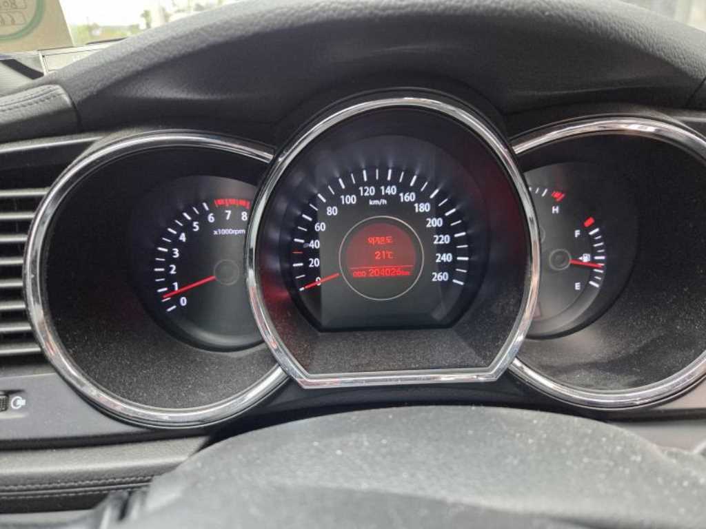 KIA K5 - Vista 4