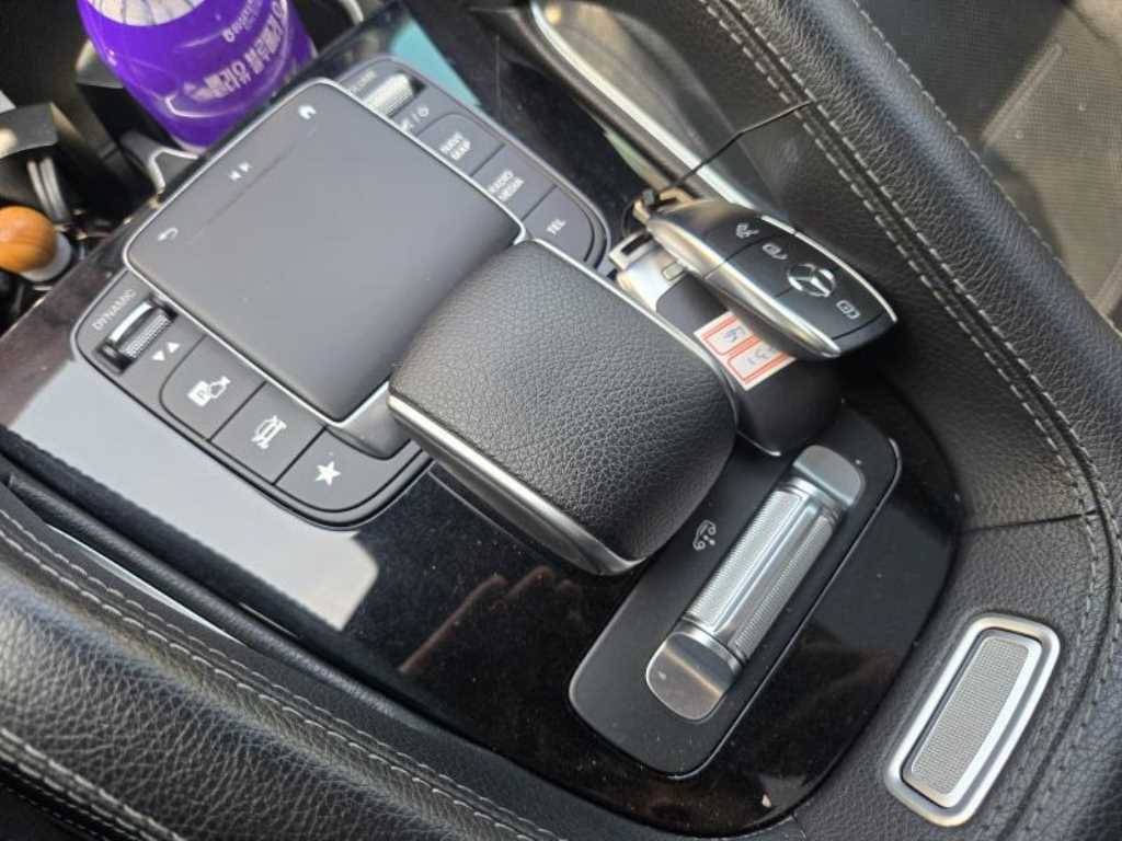Mercedes Benz GLE Class - Vista 12