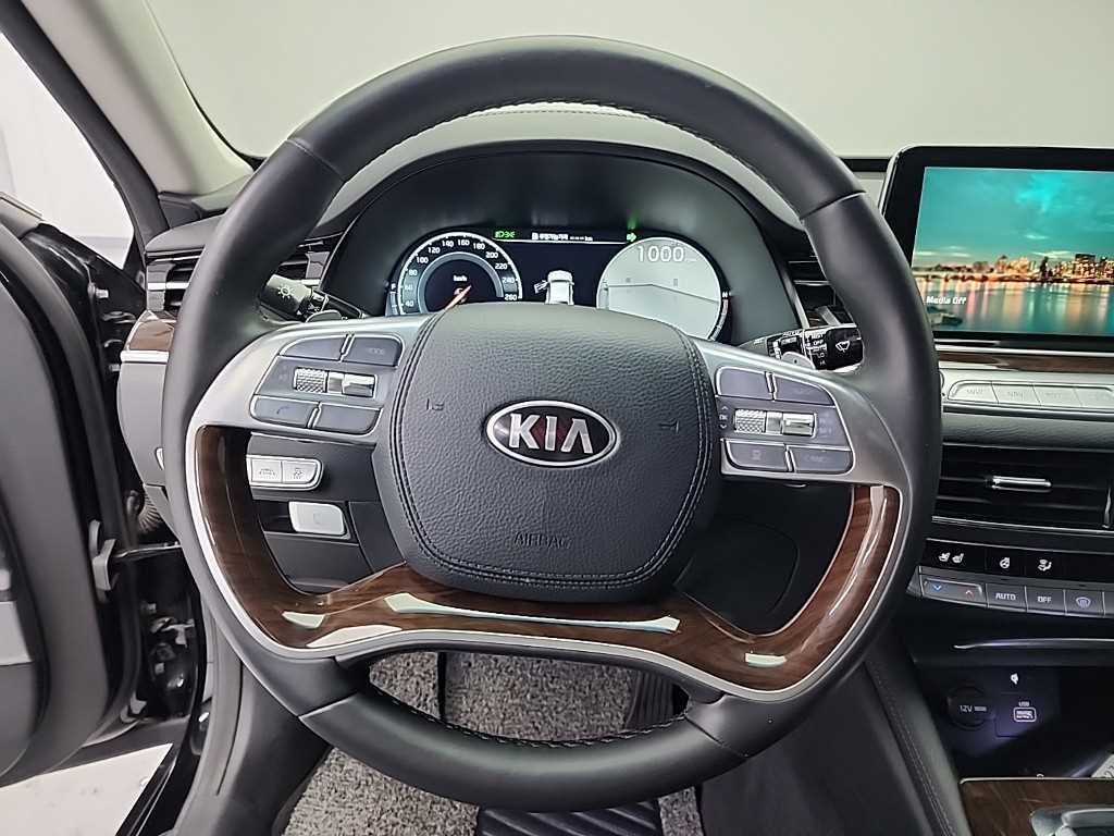 KIA K9 - Vista 9