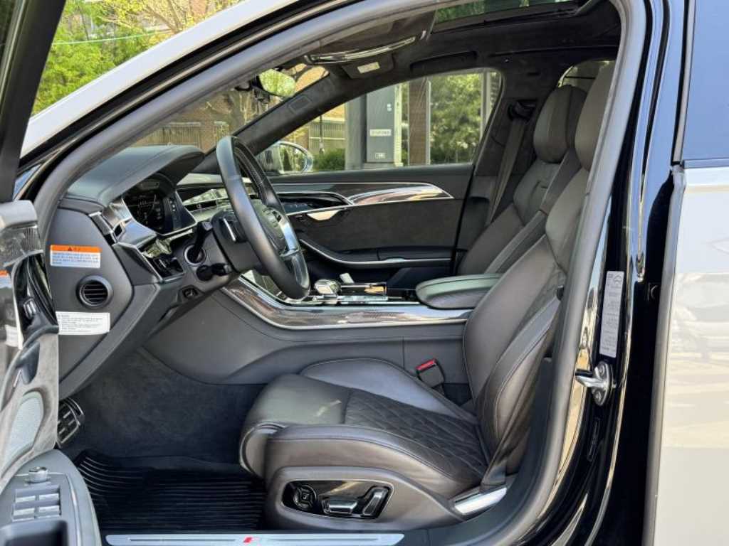 Audi S8 - Vista 9
