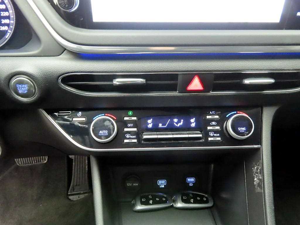 HYUNDAI Sonata - Vista 10