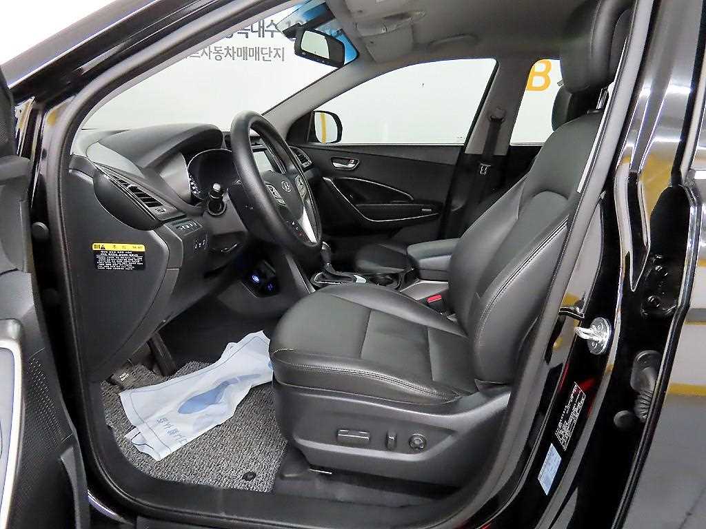 HYUNDAI Santa Fe - Vista 5