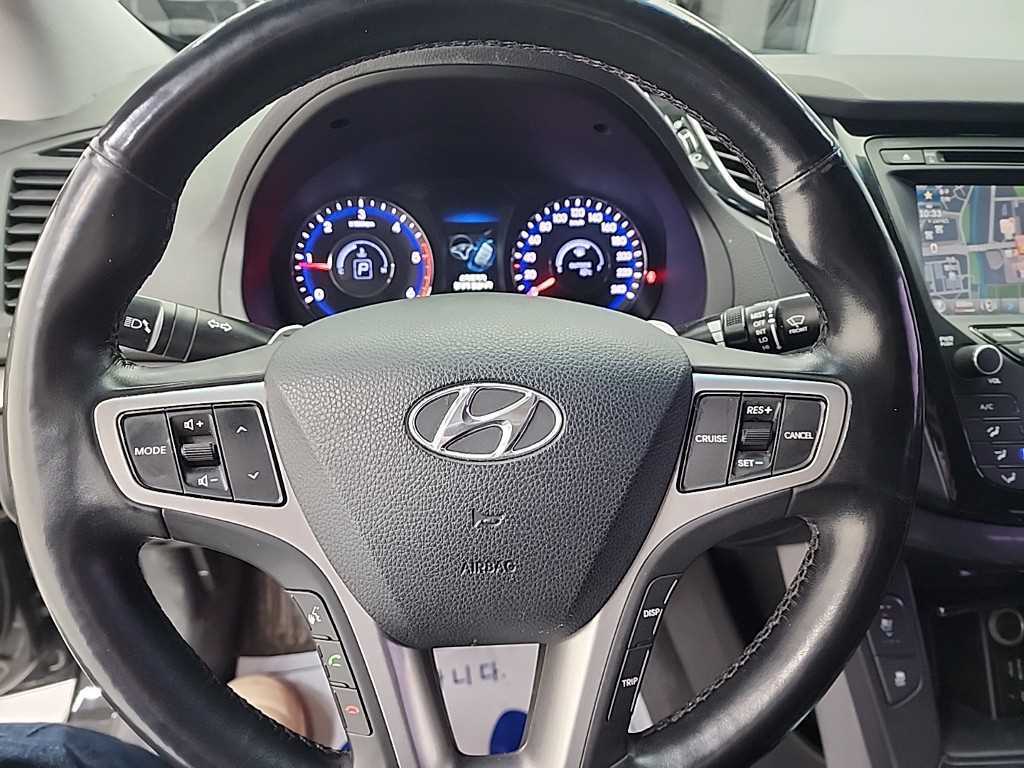 HYUNDAI i40 - Vista 9