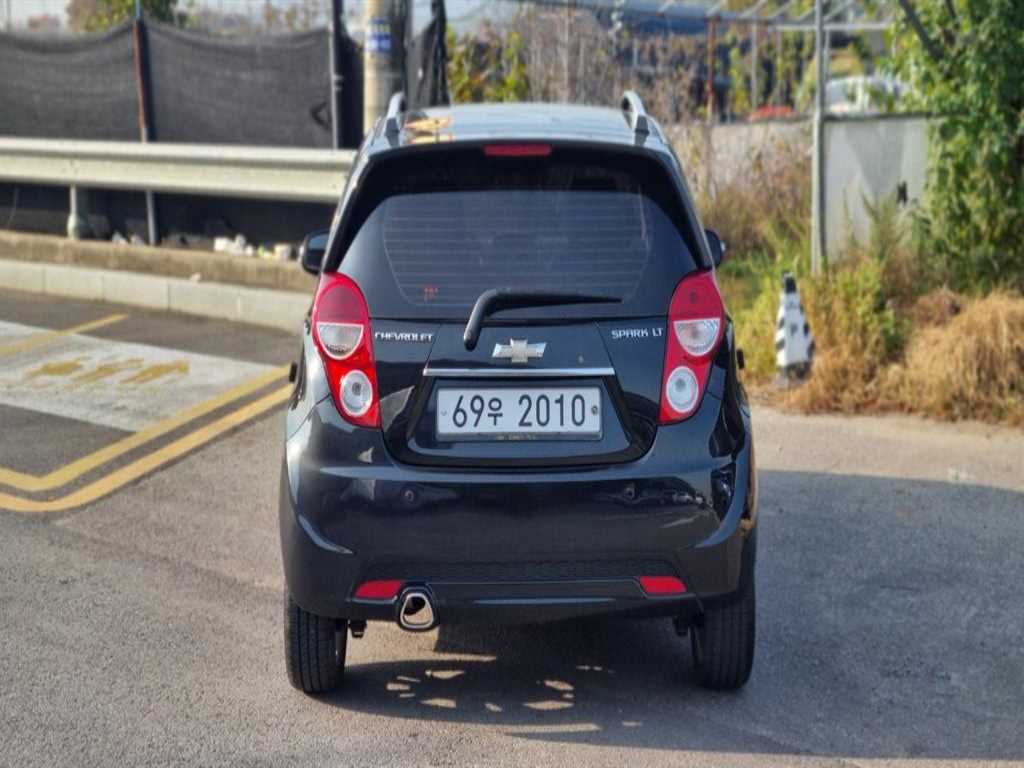 Chevrolet Spark - Vista 5
