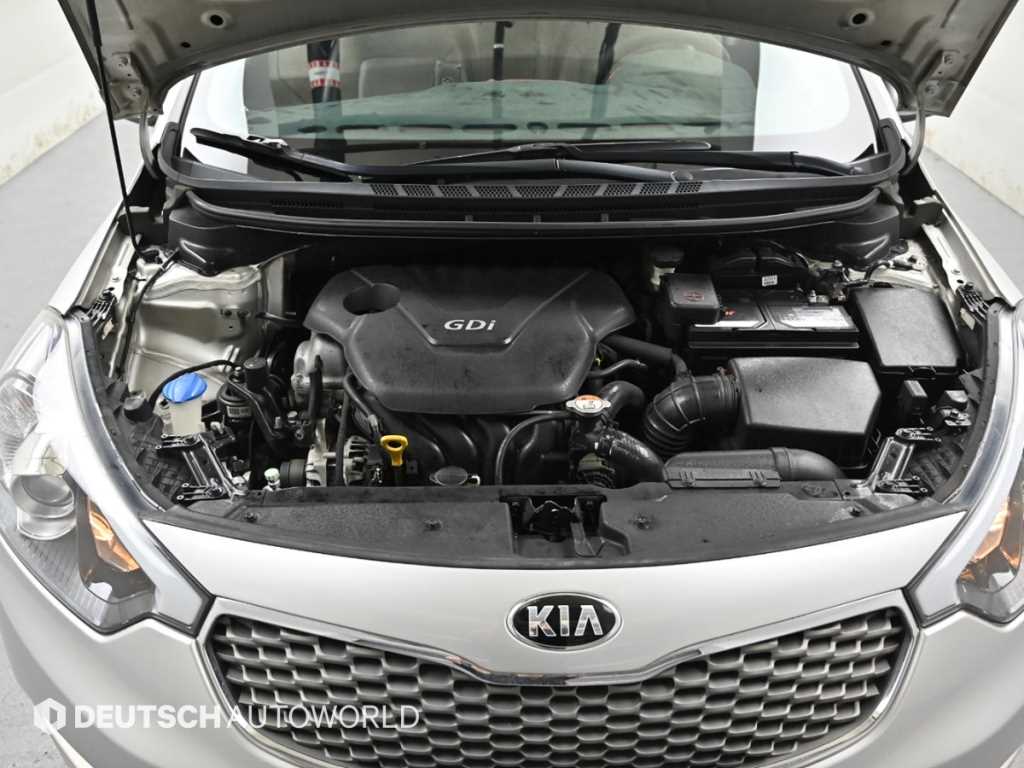 KIA K3 - Vista 6