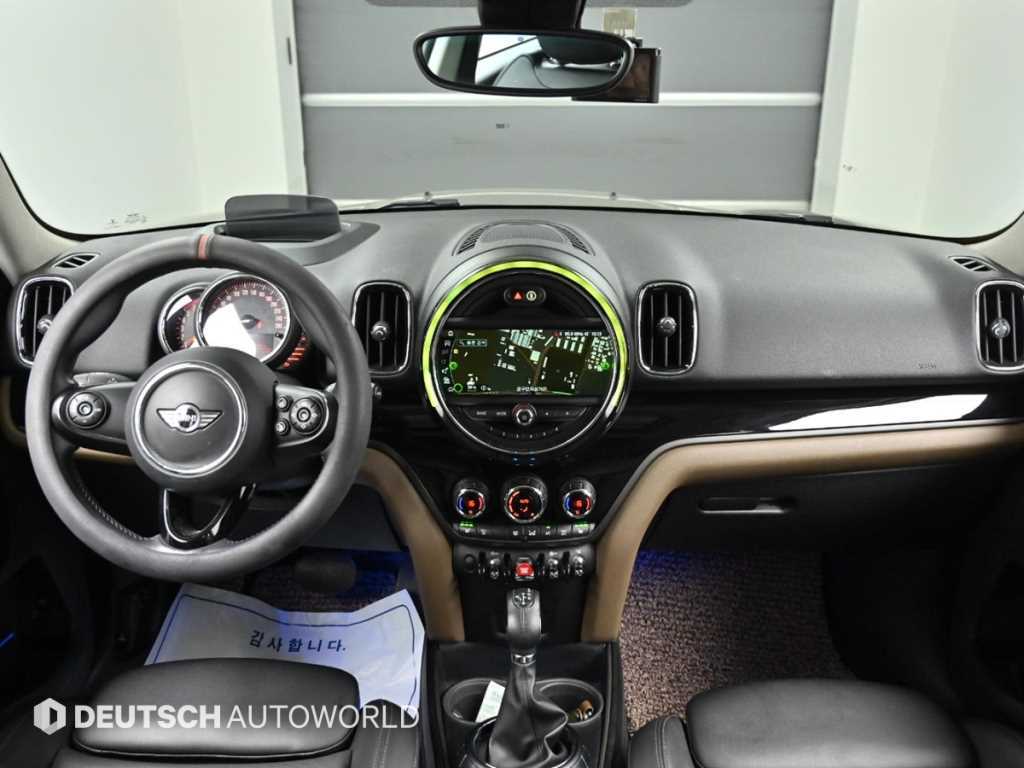 Mini Countryman - Vista 7