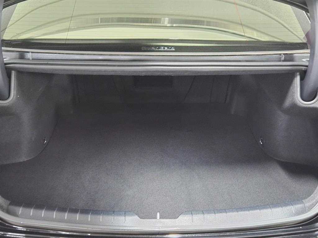 KIA K8 - Vista 6