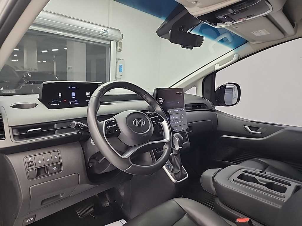 HYUNDAI Staria - Vista 7