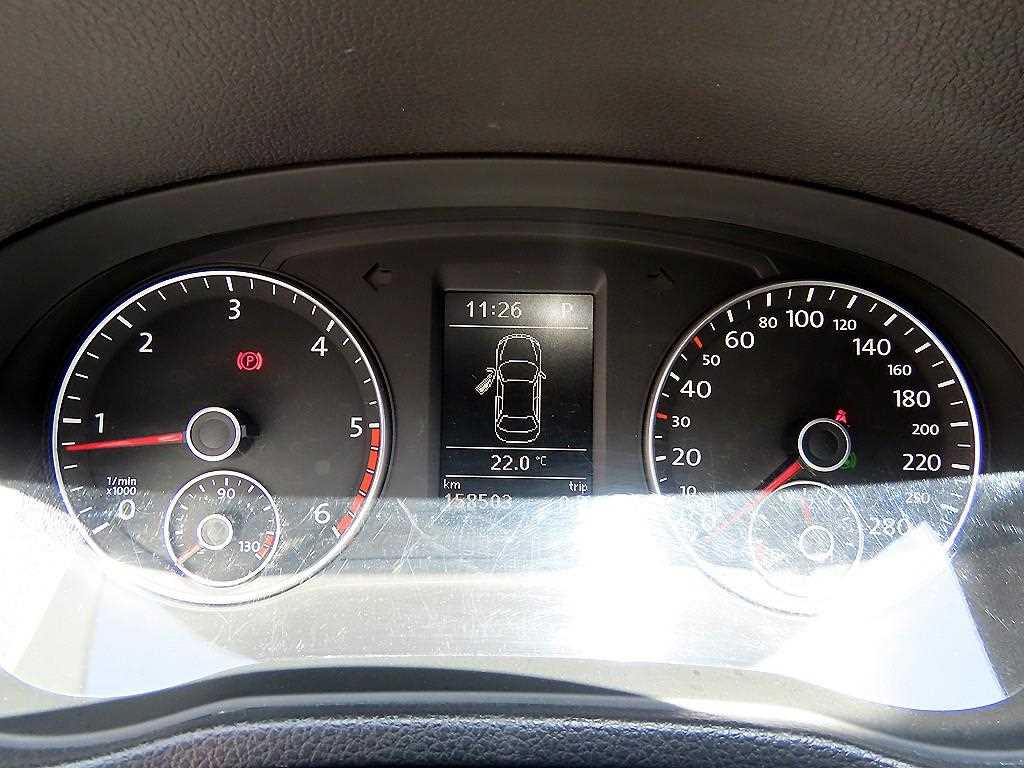 Volkswagen Passat - Vista 9