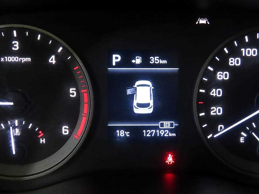 HYUNDAI Tucson - Vista 9