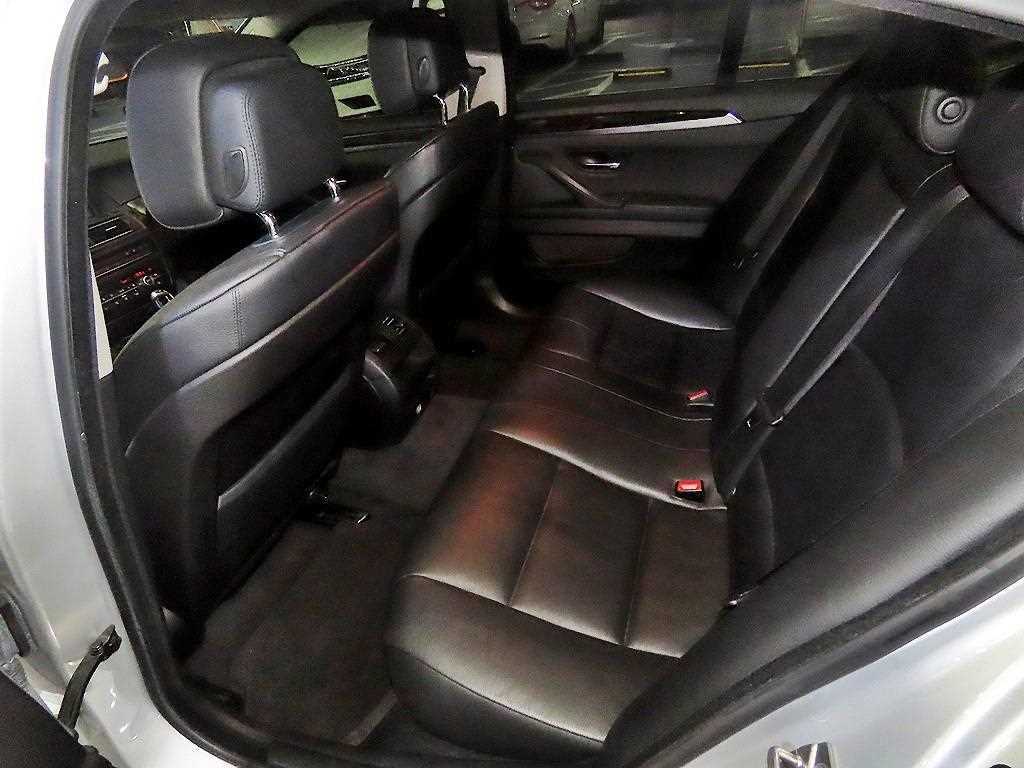 BMW 5 Series - Vista 7