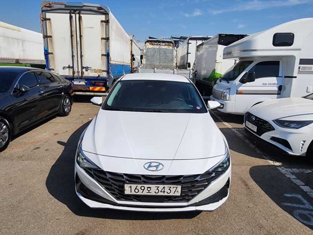 HYUNDAI Avante 2023 Blanco - Importación desde Corea - HF Imports Iquique - Foto 1