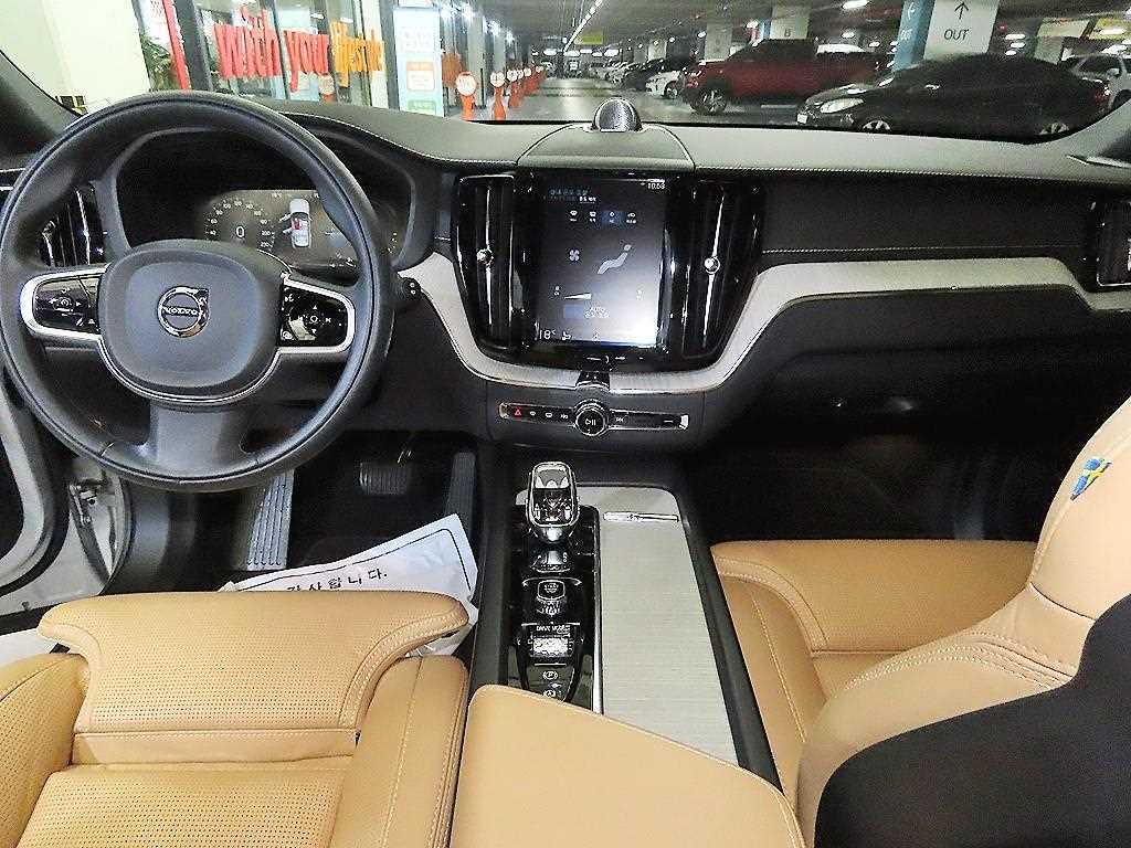 Volvo XC60 - Vista 10